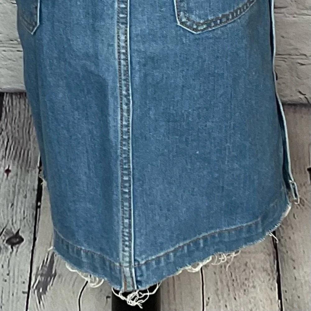LOFT Outlet Button Front Denim Skirt Closure Raw Hem Cotton 6